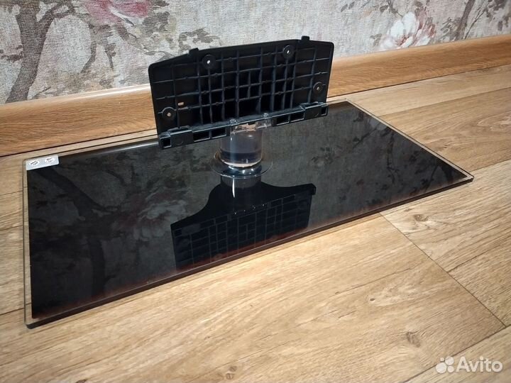 Новая подставка под телевизор диагональ 55(+)