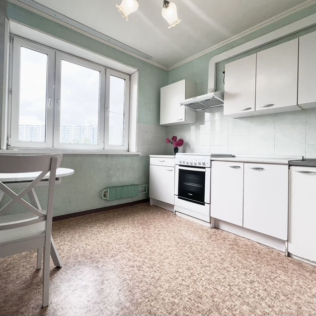 1-к. квартира, 40 м², 8/16 эт.
