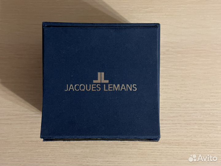 Часы jacques lemans