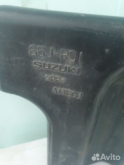Резонатор воздушного фильтра Suzuki Grand Vitara 2
