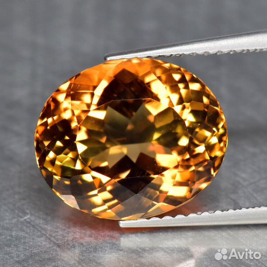 Топаз натуральный 8,48Ct 13х11мм VVS овал