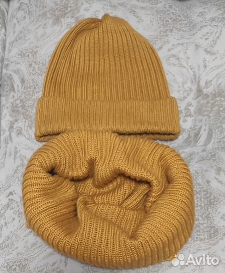 Комплект шапка и снуд женский