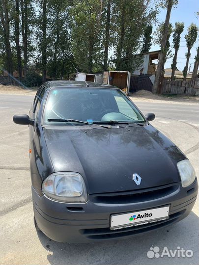 Renault Clio, 2001