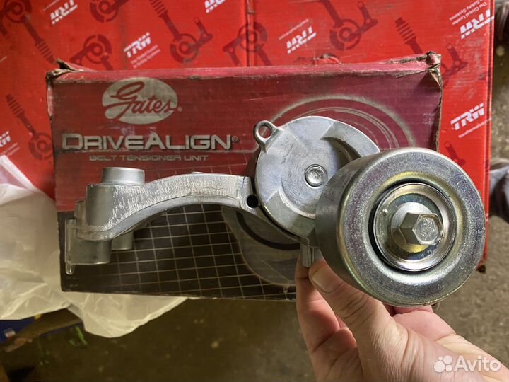 Натяжитель ремня генератора Toyota Camry V40/V50