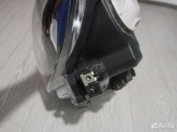 Передняя Фара на весту