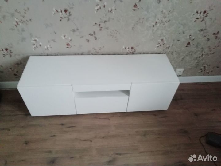 Тумба под тв