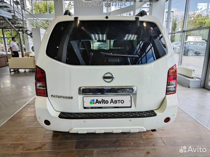 Nissan Pathfinder 2.5 AT, 2012, 183 347 км