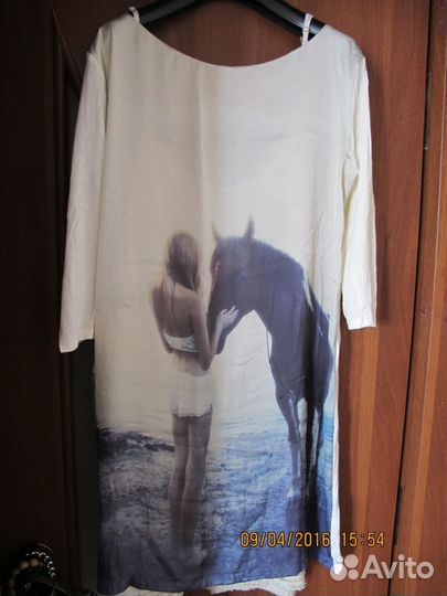 Платье бренда SisteS