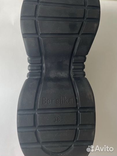 Кроссовки женские bershka