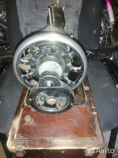 Швейная машина Подольск ручная