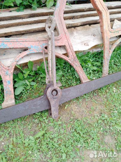 Весы старинные