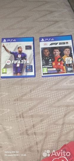 Диск на ps4 fifa 23 и f1 23