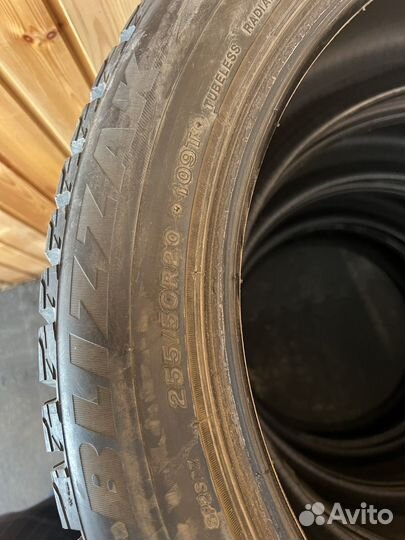 Bridgestone Blizzak Spike-02 SUV 255/50 R20 109T