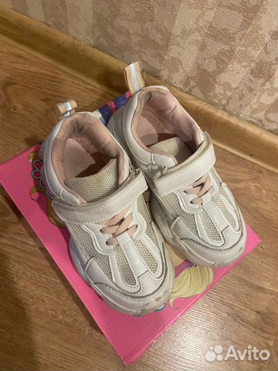 Кроссовки 29