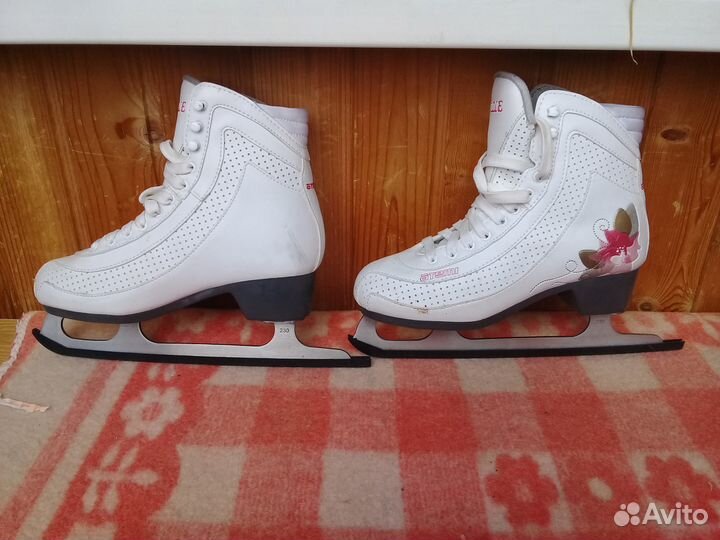 Коньки женские