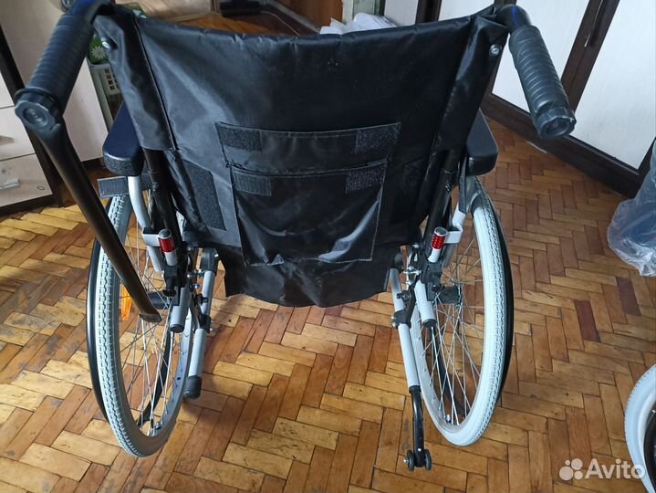 Инвалидная коляска новая