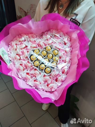 Сладкие букеты из конфет