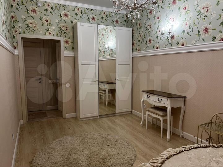 2-к. квартира, 57 м², 5/5 эт.