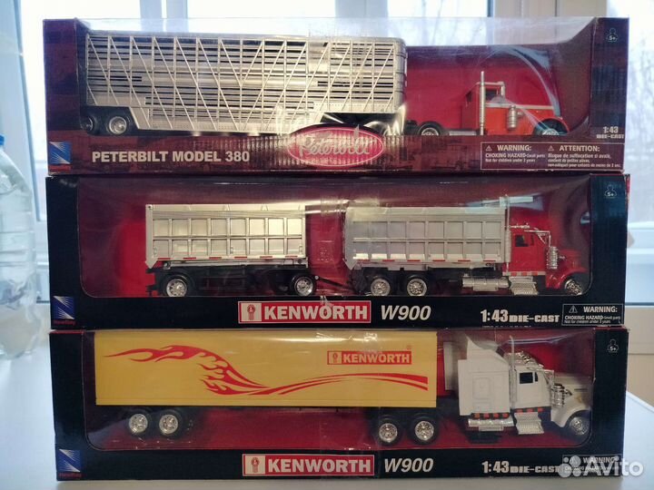Модель грузовика new ray петербилд, кенворт