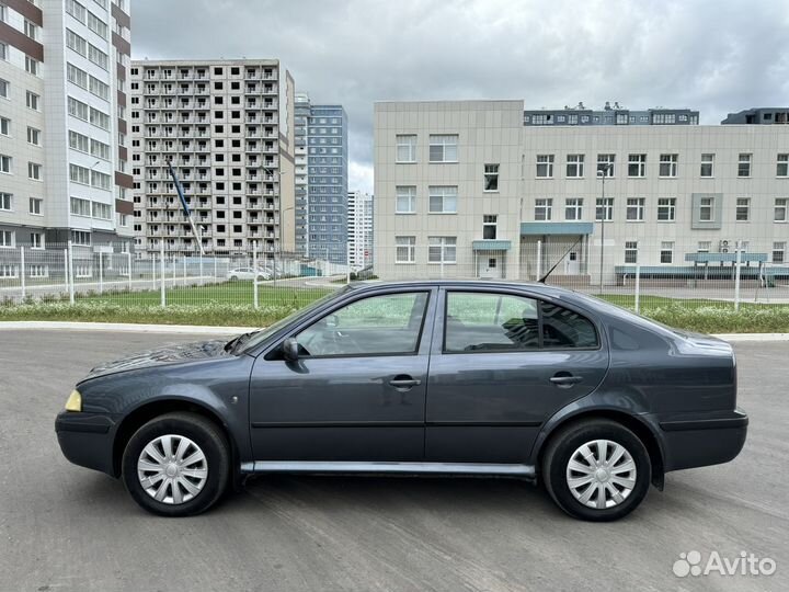 Skoda Octavia 1.6 МТ, 2008, 210 000 км