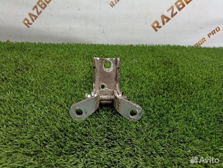 Петля двери нижняя задняя правая Ford Mondeo 3 B4Y