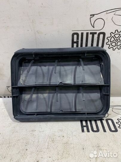 Клапан вентиляции багажника Nissan Terrano D10