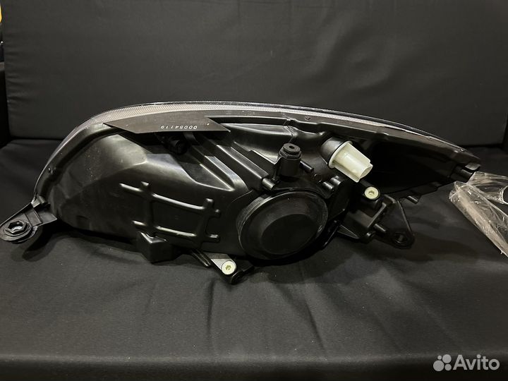 Фара правая Skoda Fabia 10-14