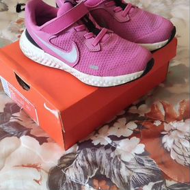 Кроссовки nike 28,5 р