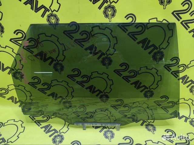 Стекло заднее правое Toyota Caldina ST210 3SFE