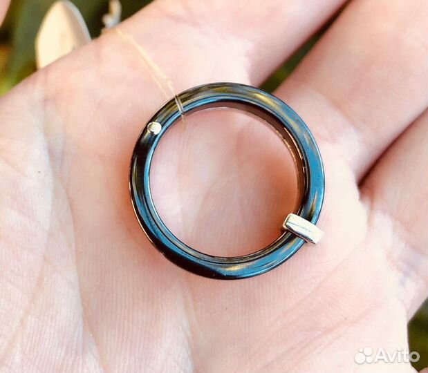 Серебряное кольцо с керамикой 17,0 размера
