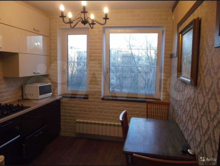 2-к. квартира, 61 м², 3/3 эт.