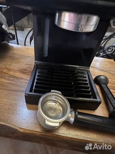 Кофемашина delonghi рожковая