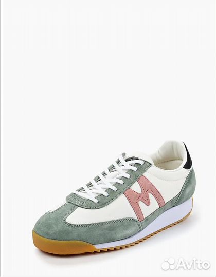 Кроссовки женские