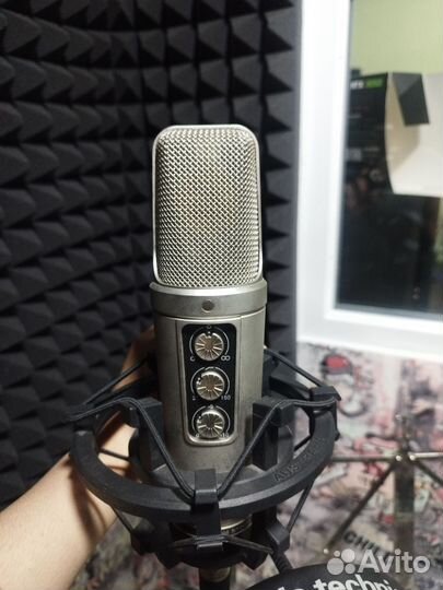 Студийный микрофон rode nt2000