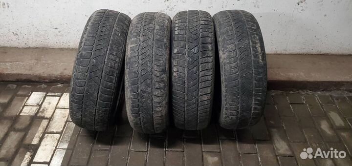 Pirelli P Zero 205/60 R17