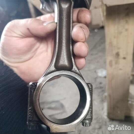 Шатуны в сборе на фольцваген крафтер 2.5