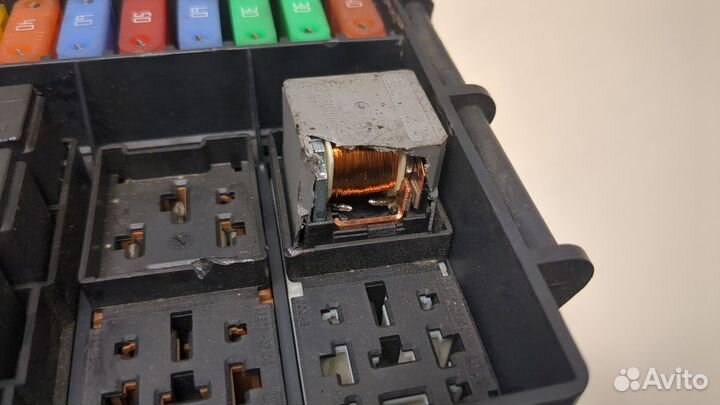 Блок предохранителей Ford Transit (Tourneo) Connec