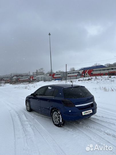 Opel Astra 1.8 МТ, 2008, 292 000 км