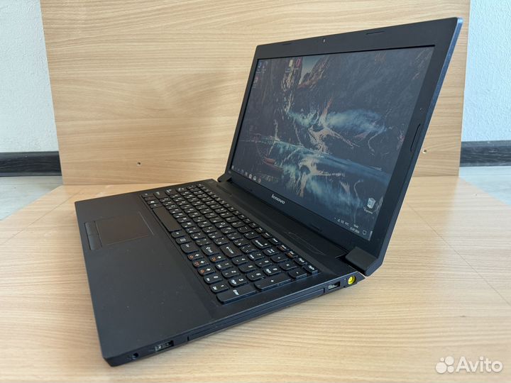 Шустрый Lenovo 15'6 /4GB/500GB