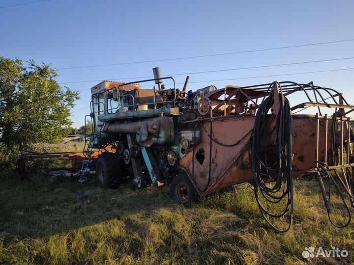 Комбайн Енисей Енисей-1200, 1991