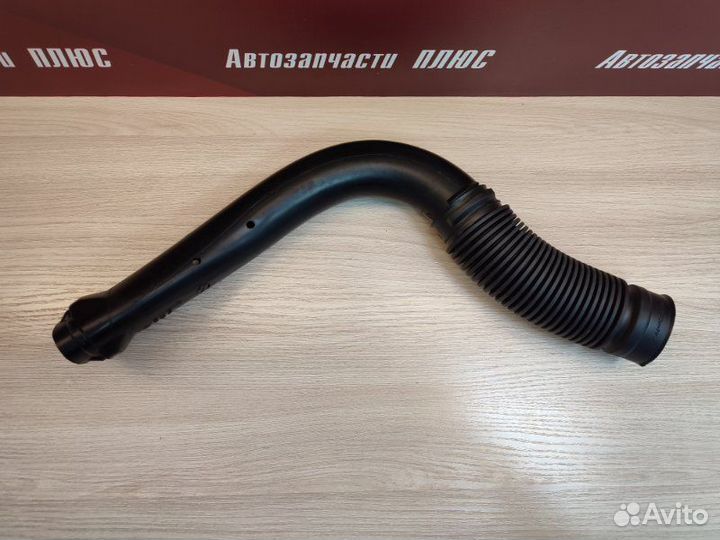 Патрубок воздушного фильтра Renault Sandero
