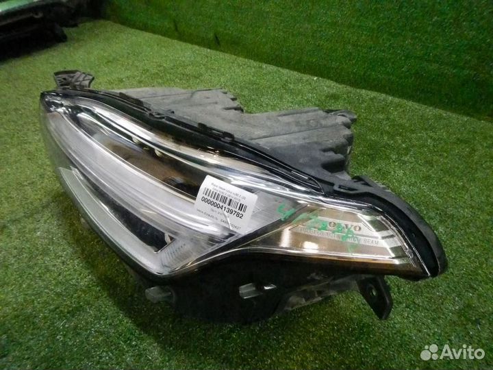 Фара левая Volvo XC90