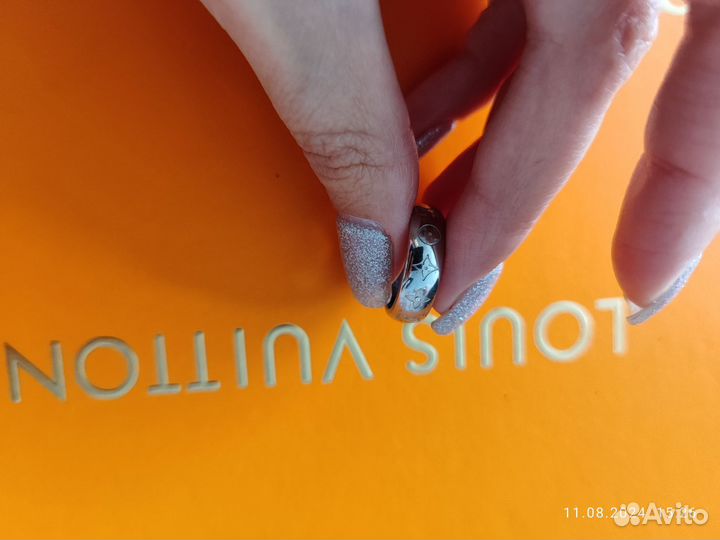 Кольцо louis vuitton (16p)