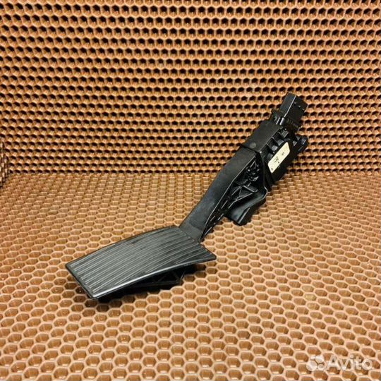 Педаль газа Dodge Ram 1500 2020