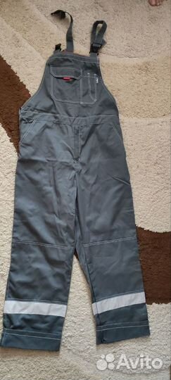 Защитный костюм