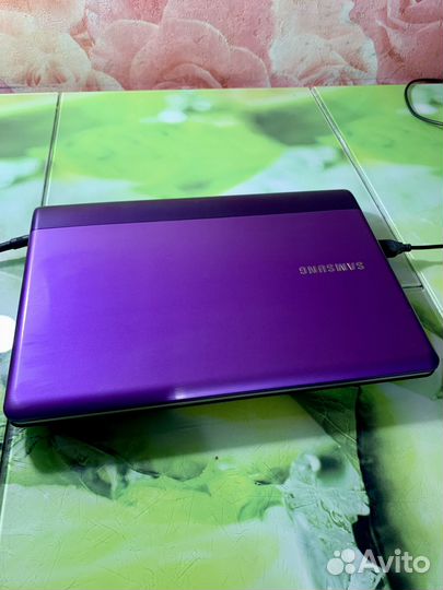 Samsung 12 дюймов i3/4Gb/HD3000/SSD128