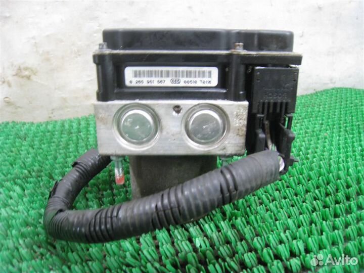 Насос ABS Toyota Avensis T27 2011