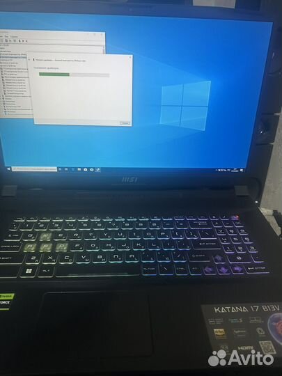 Игровой ноутбук MSI Katana 17 B13V