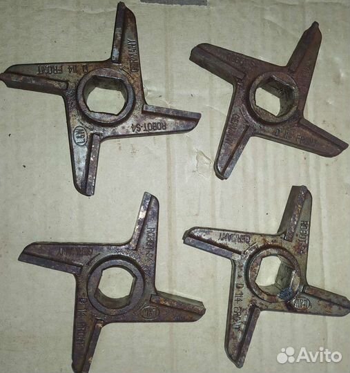 Ножи и решетки для мясорубки