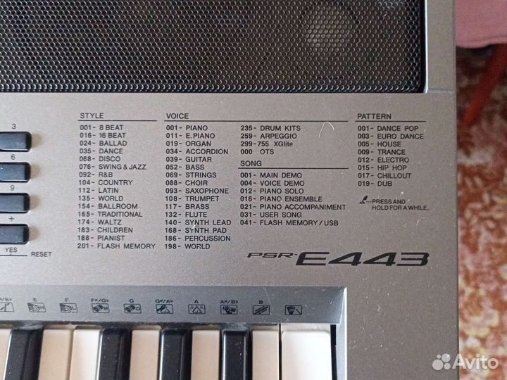 Синтезатор Yamaha PSR E443